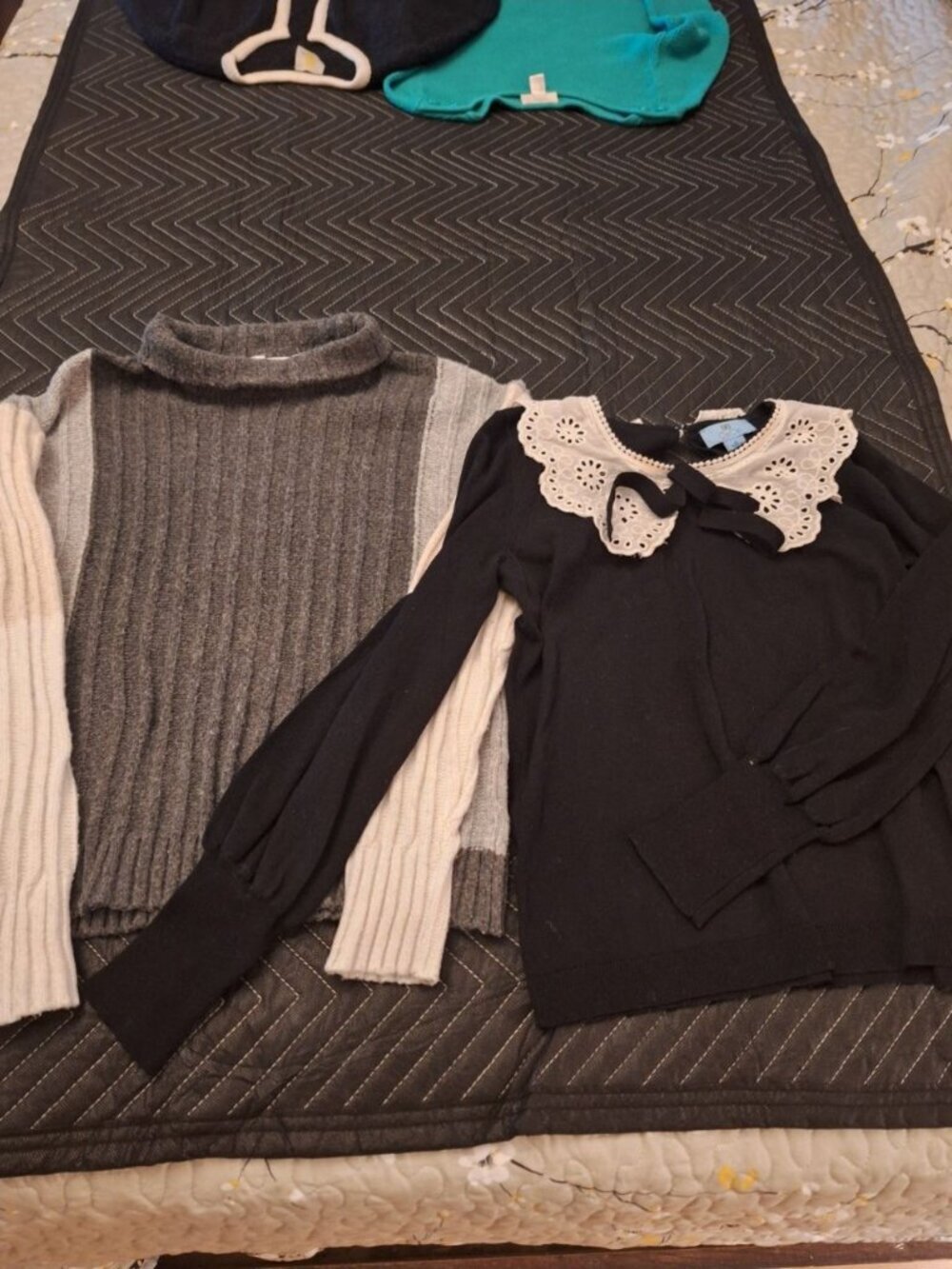 Lot of 2 Women’s Medium Sweaters Assorted Styles Colors Cozy Knit Tops